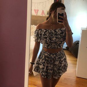 Agaci Crop Top and Shorts Set